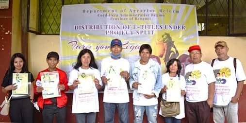 A total of 423 farmers from the Cordillera Administrative Region received land titles from the Department of Agrarian Reform.